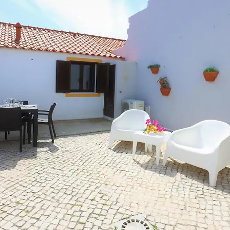 度假居 - Mar - Private Outdoor Jacuzzi - Wifi & Airco - By Bedzy *